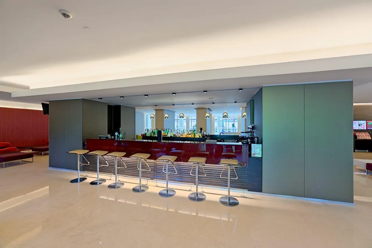 Ramada By Wyndham Bucharest Parc Hotel