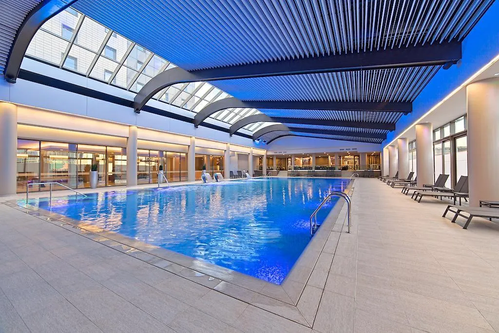 Ramada By Wyndham Bucharest Parc Hotel 4*,