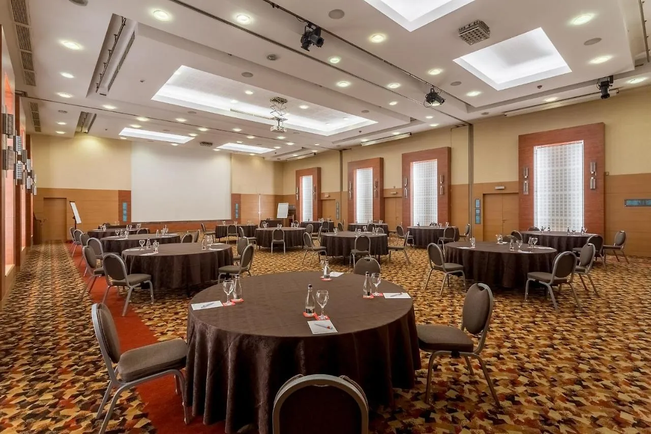 Ramada By Wyndham Bucharest Parc Hotel