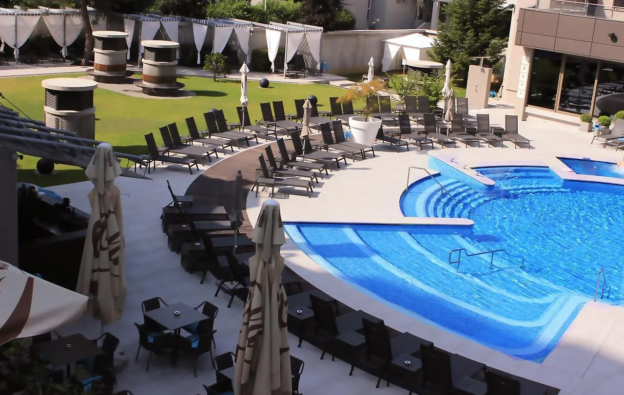 Ramada By Wyndham Bucharest Parc Hotel